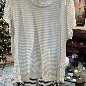 Lauren Conrad  White Striped Short Sleeve Top, new no tags